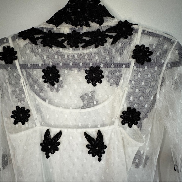 ALICE BY TEMPERLEY LONDON White Dotted Tulle Floral Lace Appliqué Blouse in US4 - Picture 6 of 10